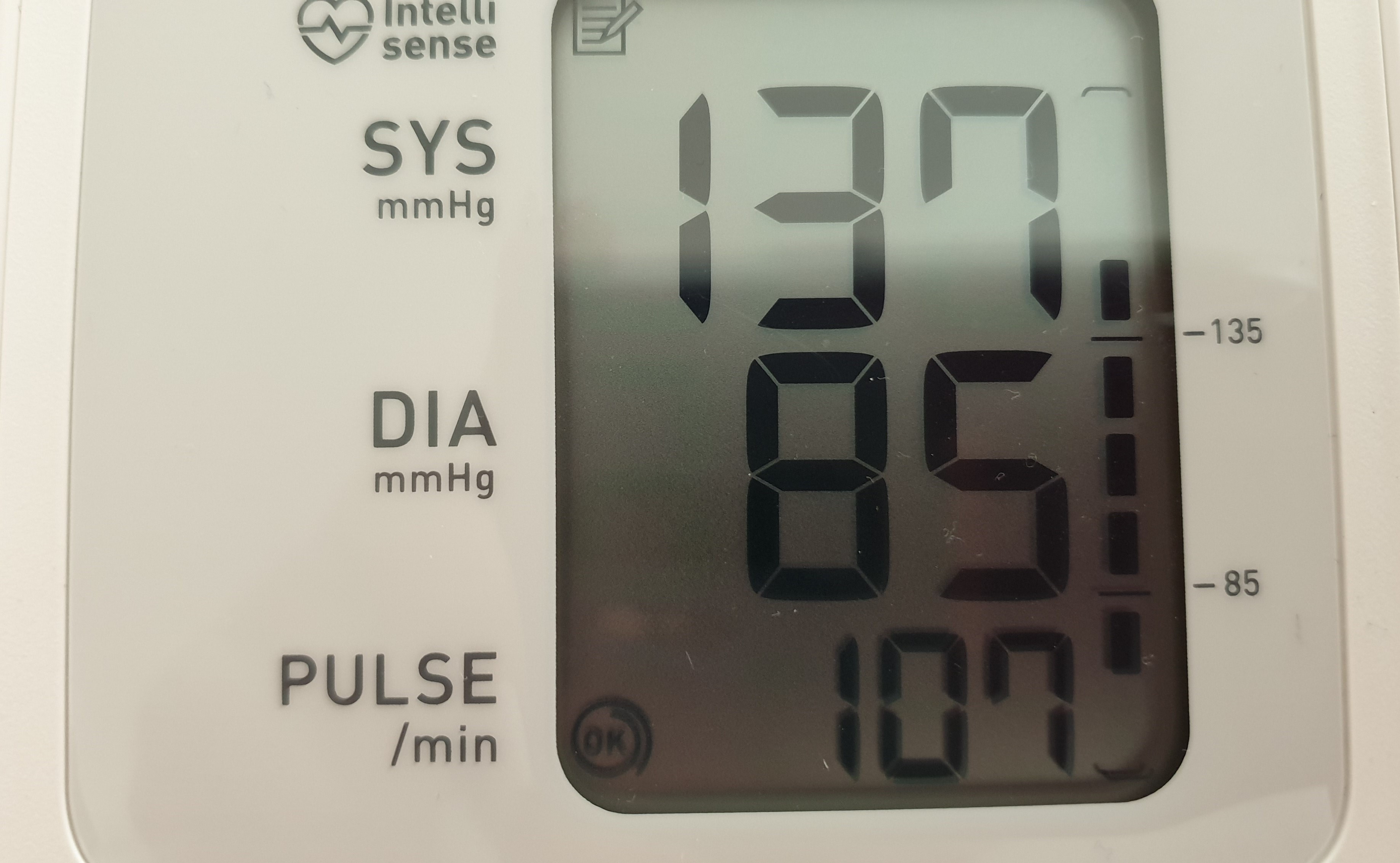 Magas vérnyomás 8 oka, 3 tünete és 7 kezelési módja [teljes útmutató]